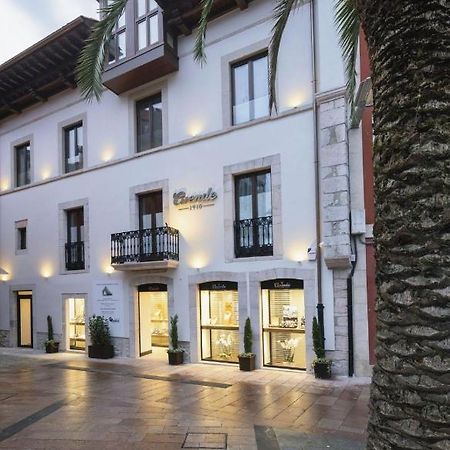 Apartamentos Centro リャネス エクステリア 写真