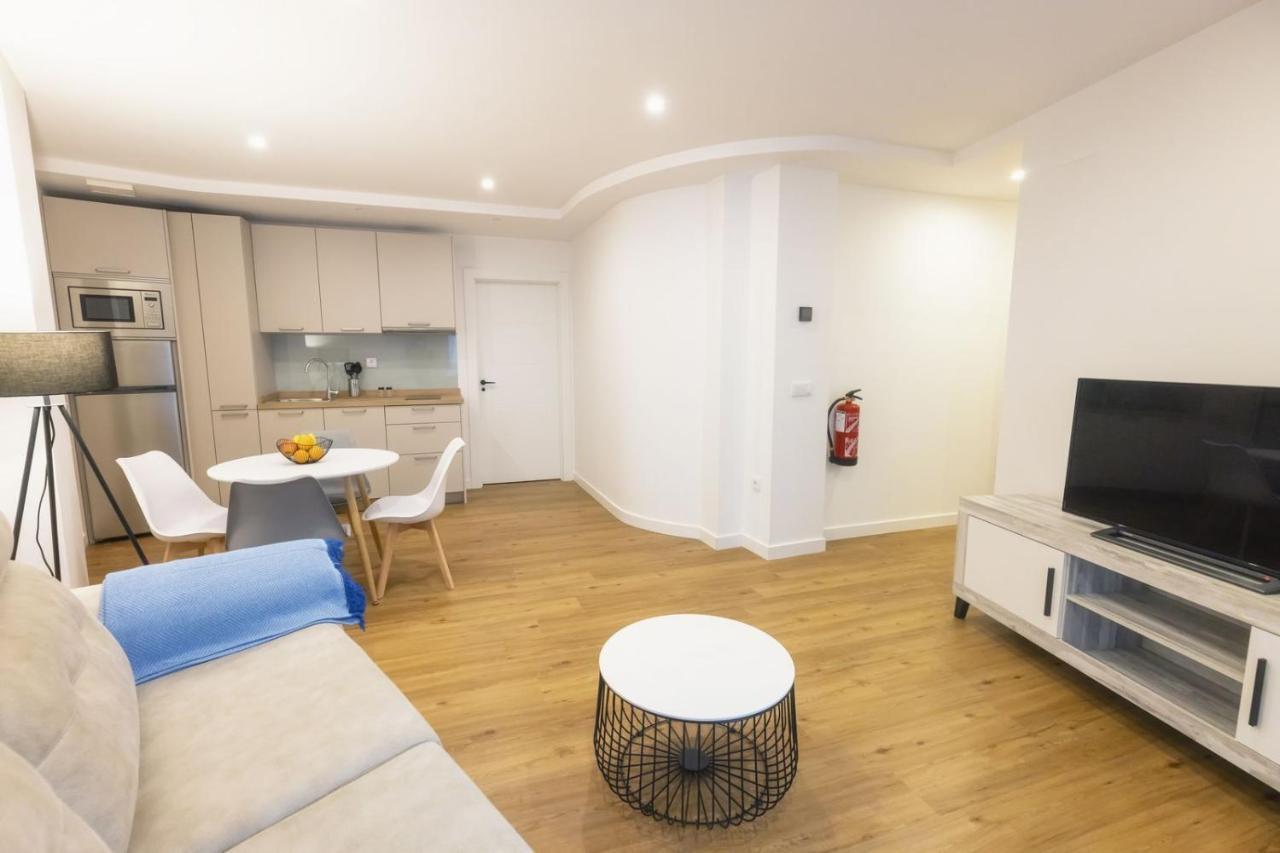 Apartamentos Centro リャネス エクステリア 写真
