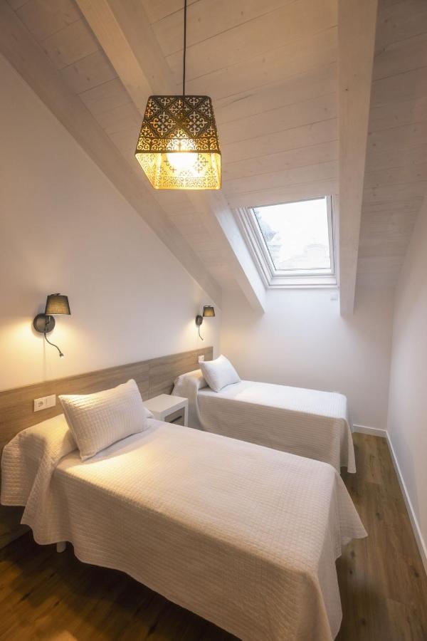 Apartamentos Centro リャネス エクステリア 写真